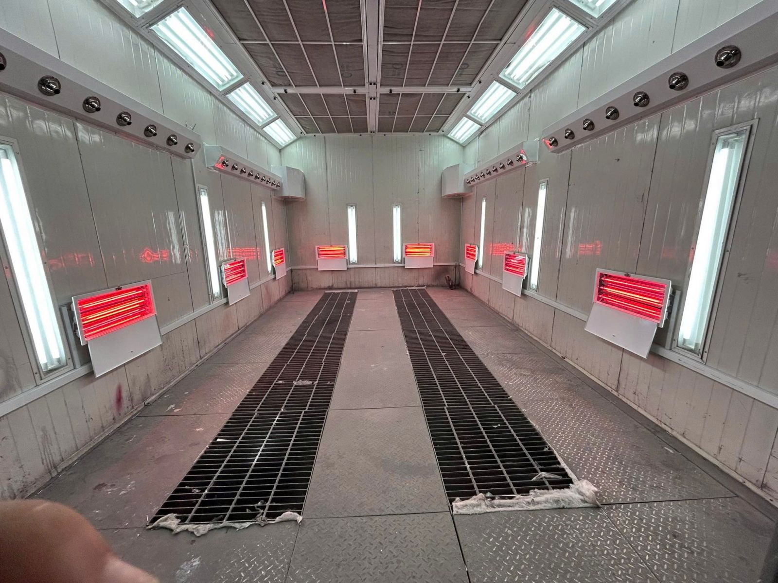 Hộp đèn sấy sơn 1 cửa VIMET DHN01101