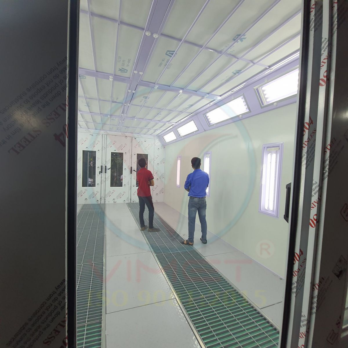 Phòng sơn sấy diesel 2 bộ cửa vào và ra