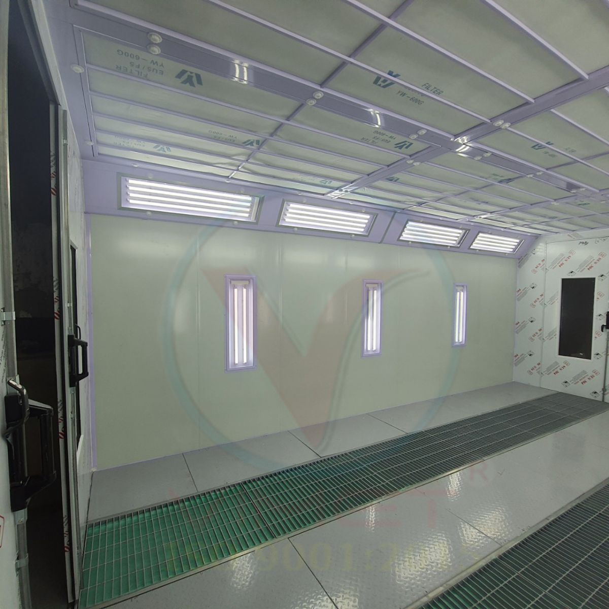 Phòng sơn sấy diesel 2 bộ cửa vào và ra